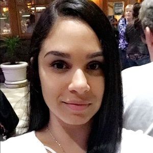 Meet your Posher, Steph